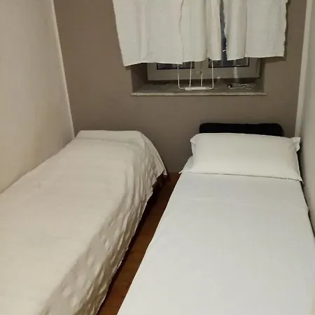 Porta Dei Vacca Casa Di Pre' Citra 23 23 * Генуя