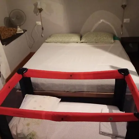 Porta Dei Vacca Casa Di Pre' Citra 23 23 Genua