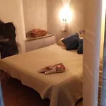 Porta Dei Vacca Casa Di Pre' Citra 23 23 شقة